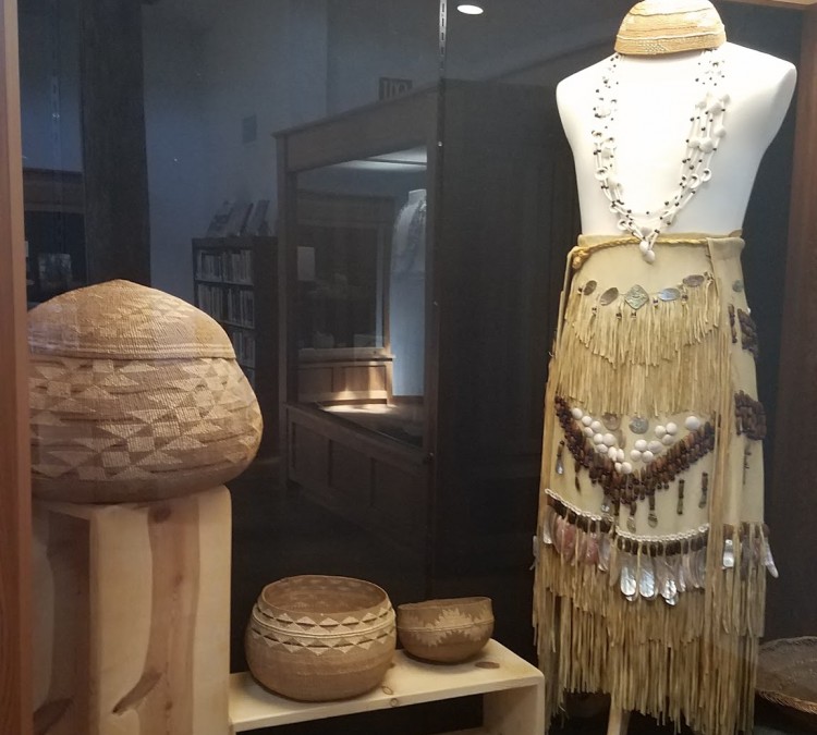 karuk-tribe-peoples-center-museum-gift-shop-photo